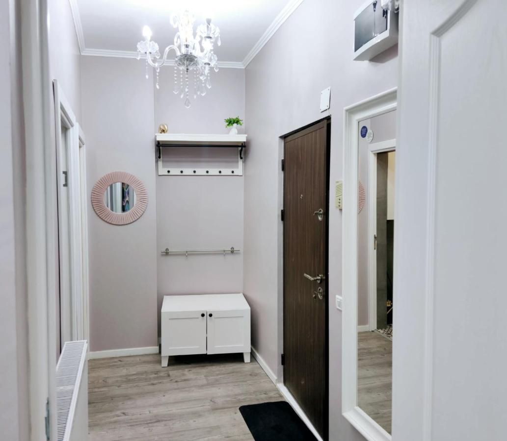 Chic Studio Old City Center - Ivo19 Bukarest Exteriör bild