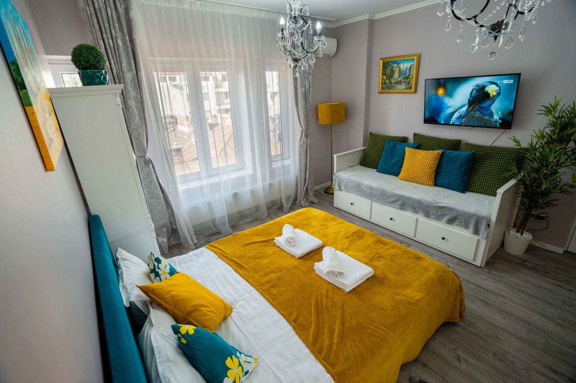 Chic Studio Old City Center - Ivo19 Bukarest Exteriör bild