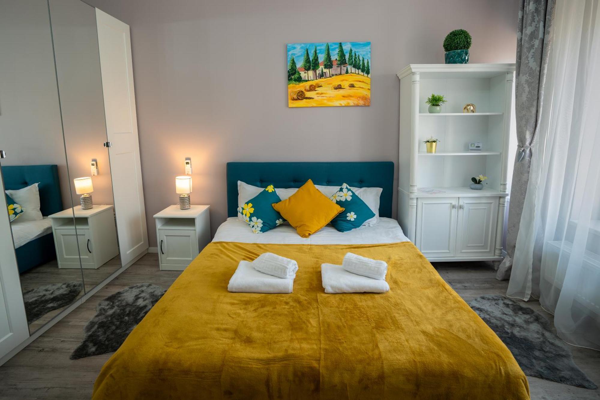 Chic Studio Old City Center - Ivo19 Bukarest Exteriör bild